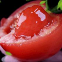 西红柿新鲜蔬菜自然熟番茄