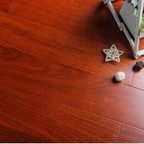 扬子地板中国发明专利锁扣纯实木地热地板 花梨·典藏红木YDD5952 